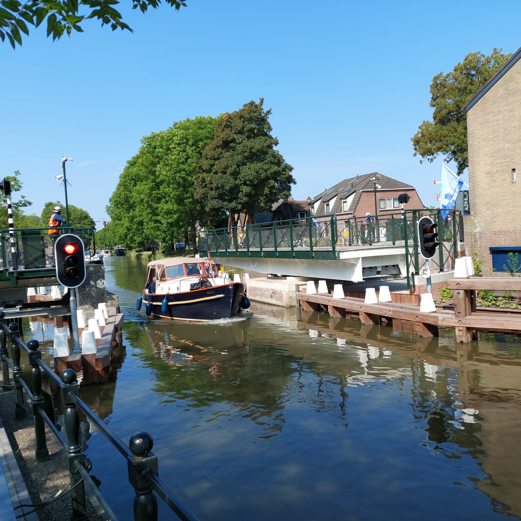 82aaa01f 7a66 4d54 bbb6 659cd352bbbf